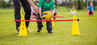 全尤文：尤文希望引进奥斯梅恩，让他和穆阿尼搭档锋线