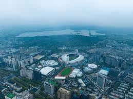 C罗抵达曼彻斯特！百万英镑豪宅被曝光，内含游泳池和健身中心