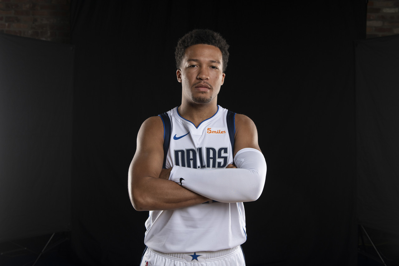 宛如一出足 宛如一出足